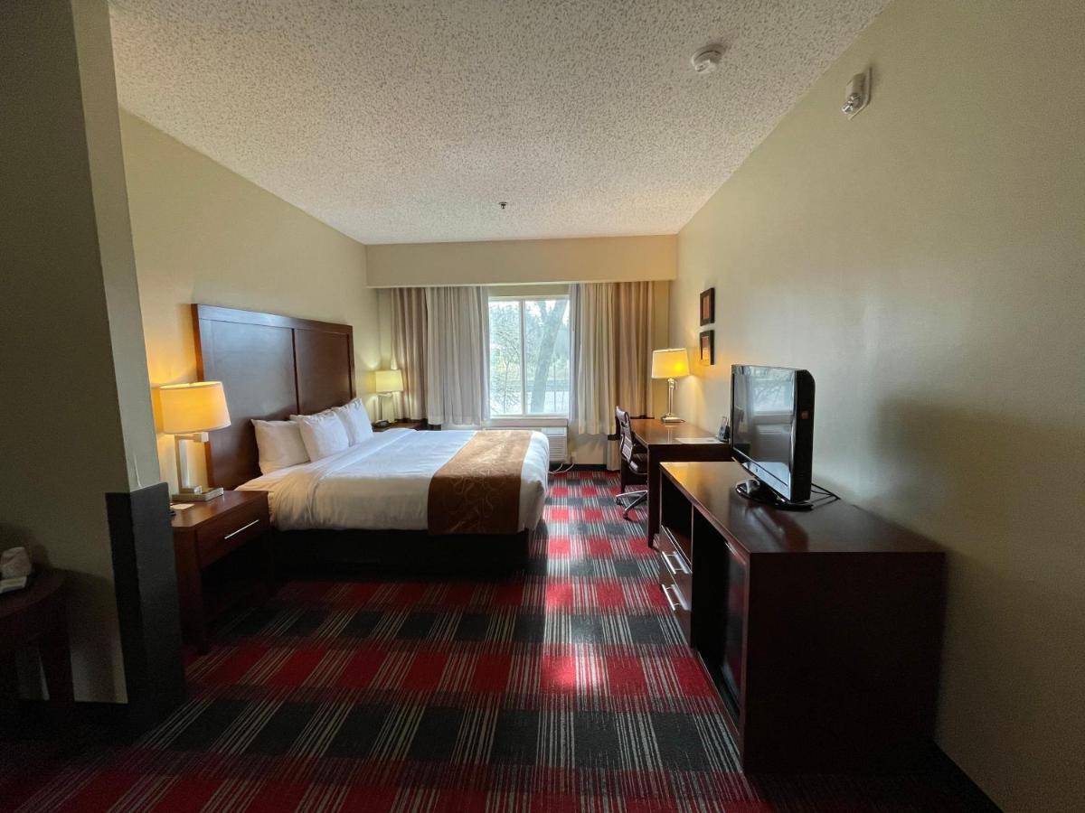 Comfort Suites Near Vancouver Mall Esterno foto