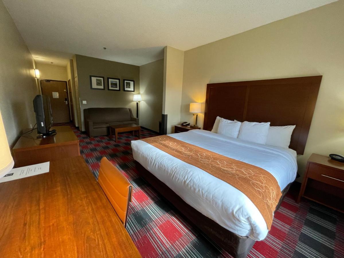 Comfort Suites Near Vancouver Mall Esterno foto