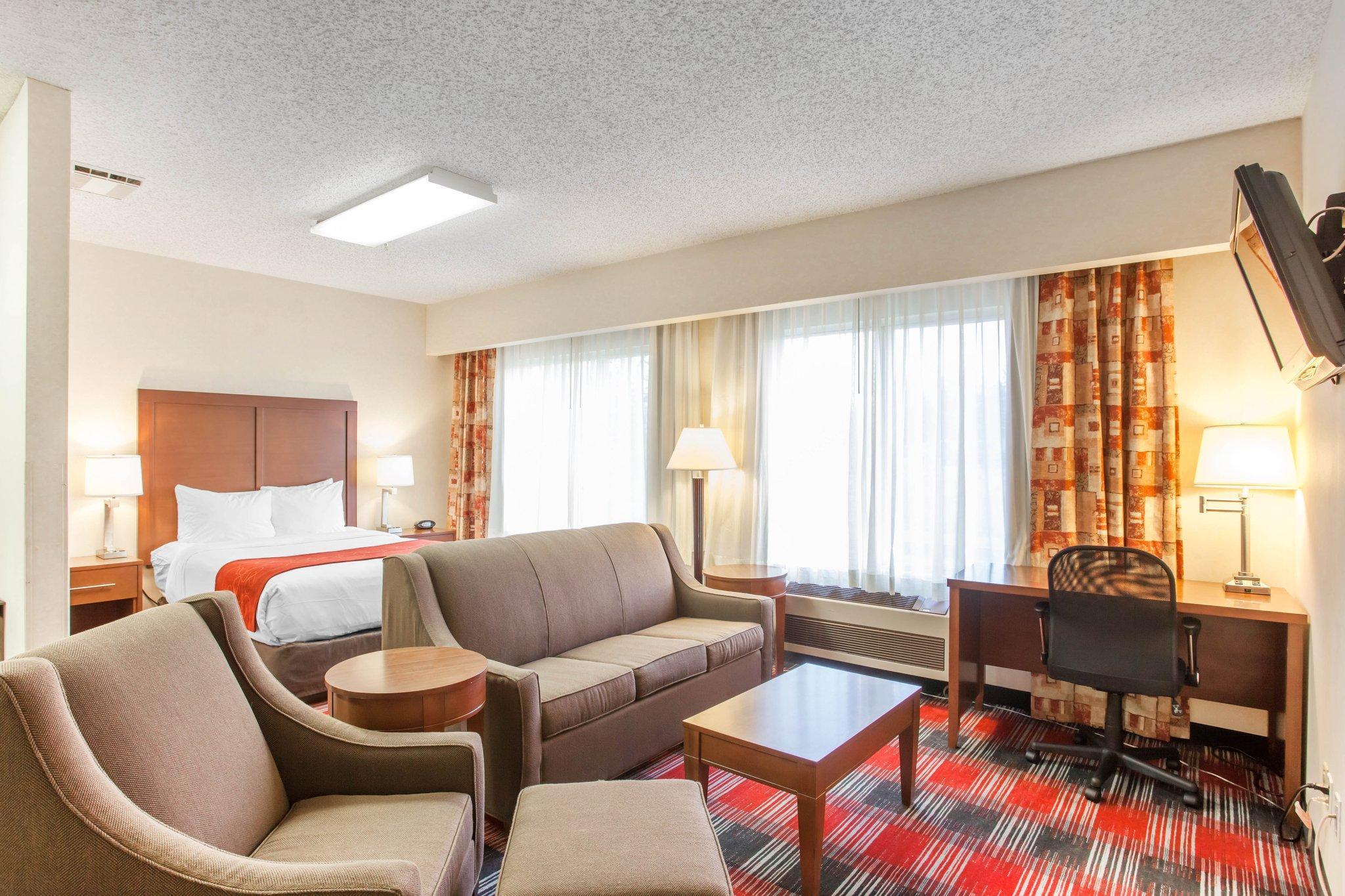 Comfort Suites Near Vancouver Mall Esterno foto