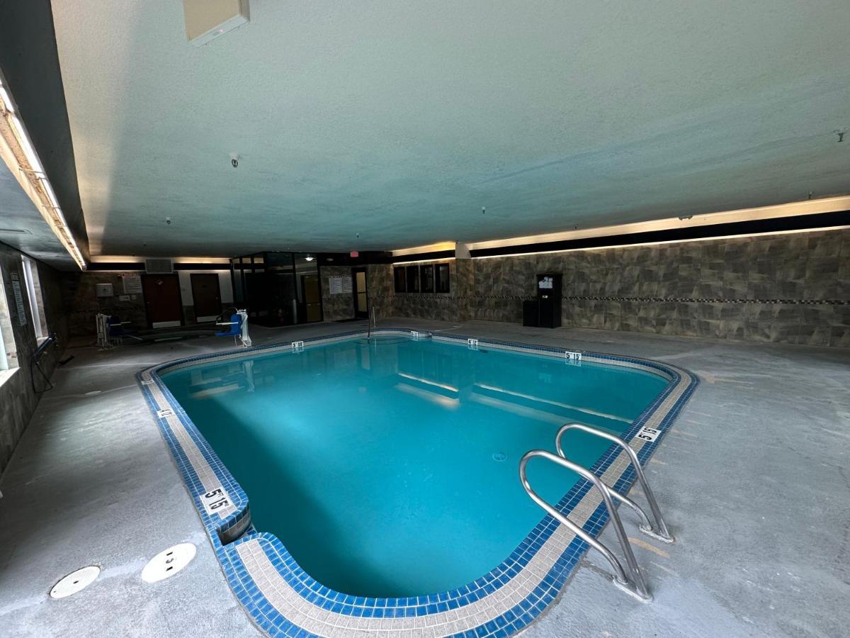Comfort Suites Near Vancouver Mall Esterno foto