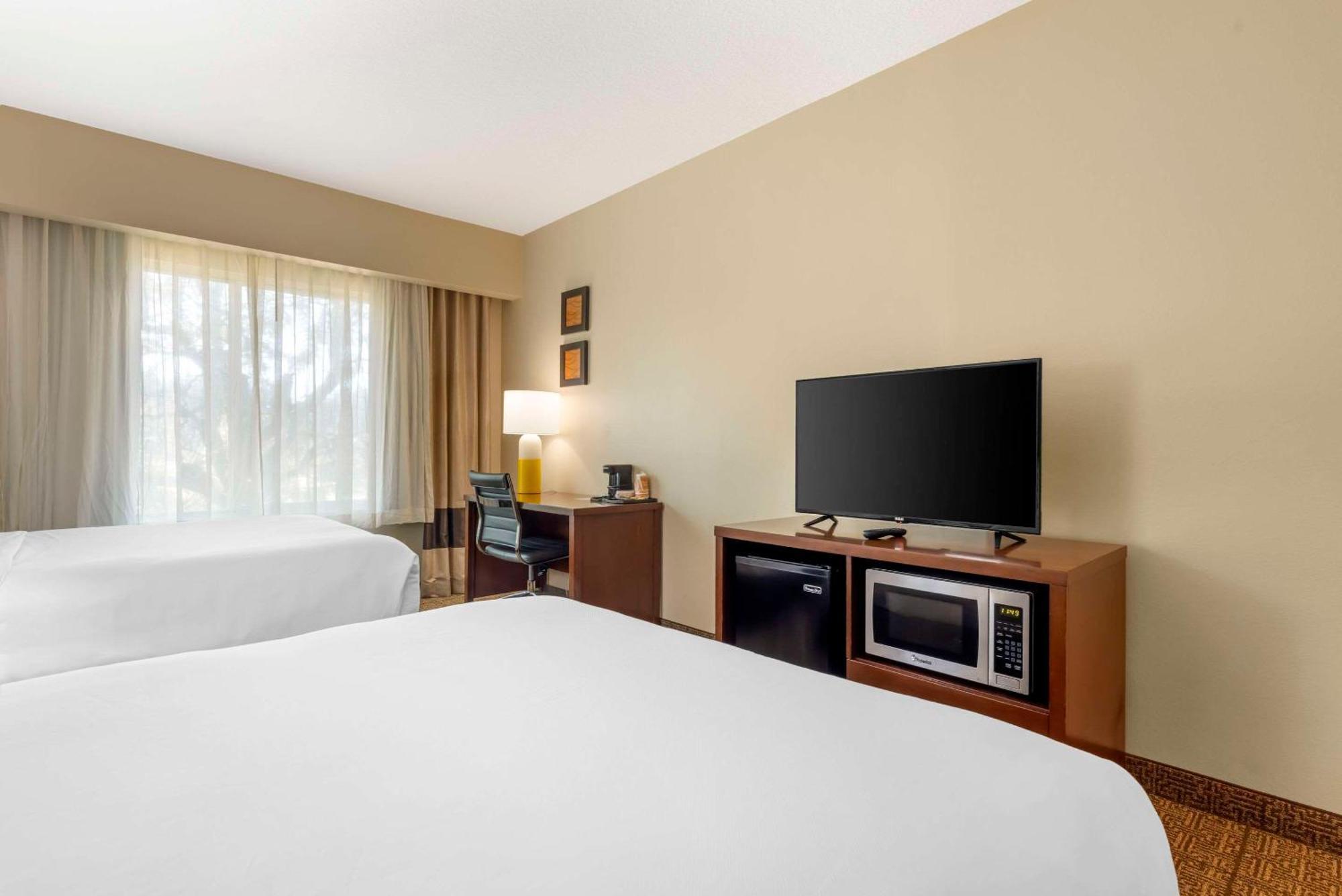 Comfort Suites Near Vancouver Mall Esterno foto