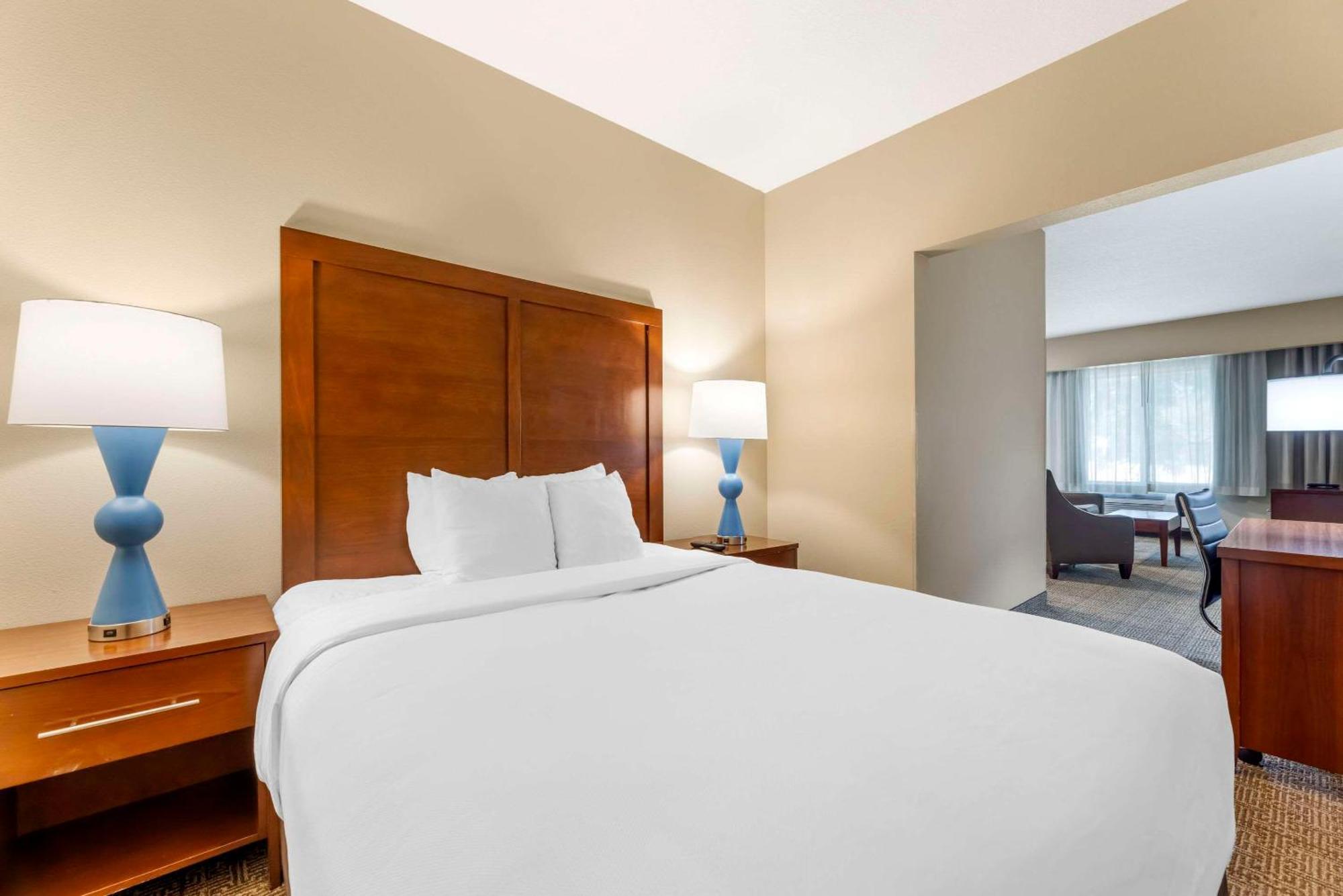 Comfort Suites Near Vancouver Mall Esterno foto