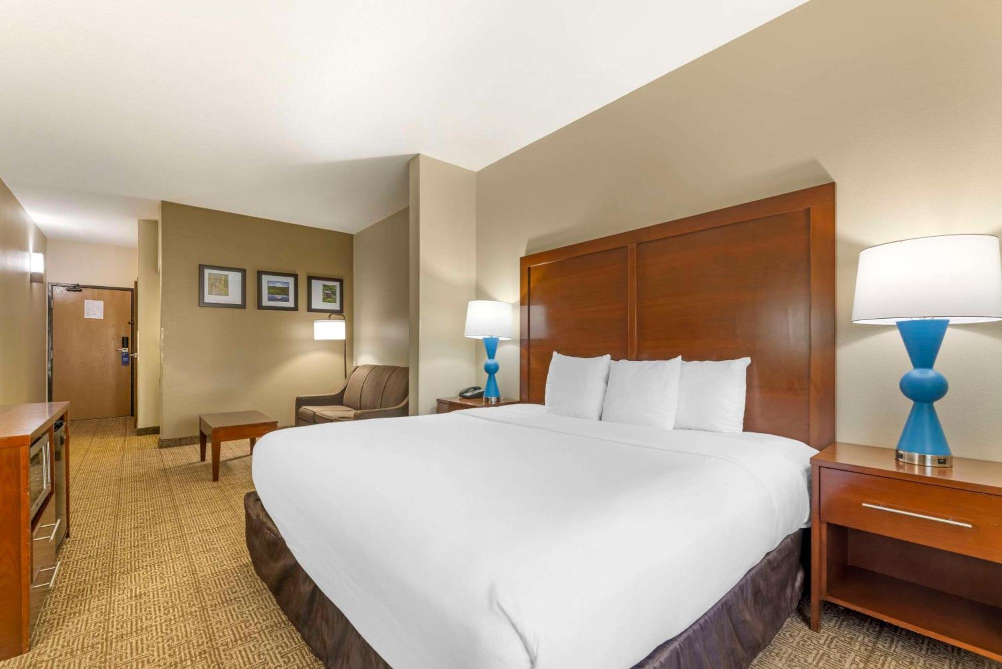 Comfort Suites Near Vancouver Mall Esterno foto