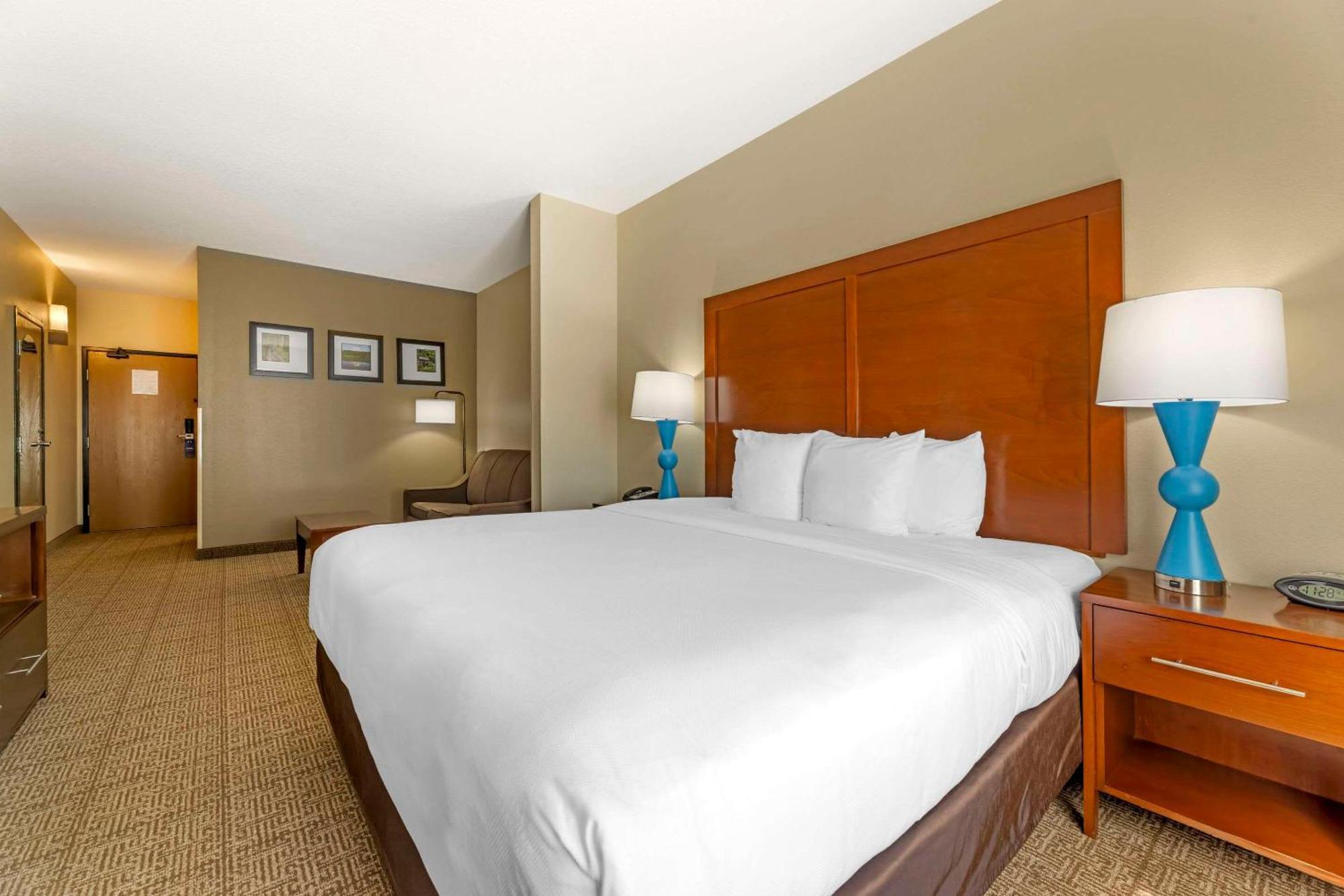 Comfort Suites Near Vancouver Mall Esterno foto