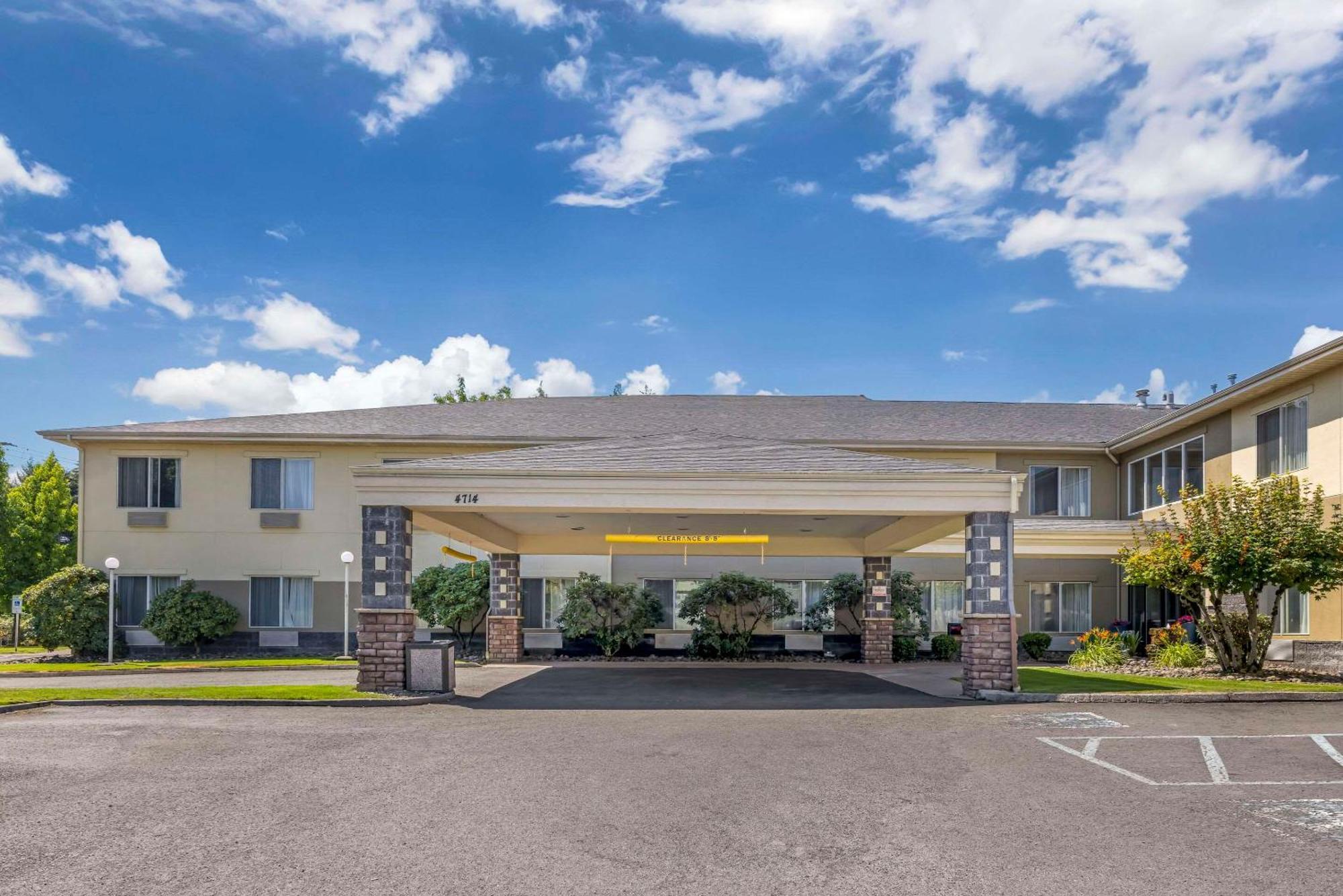 Comfort Suites Near Vancouver Mall Esterno foto