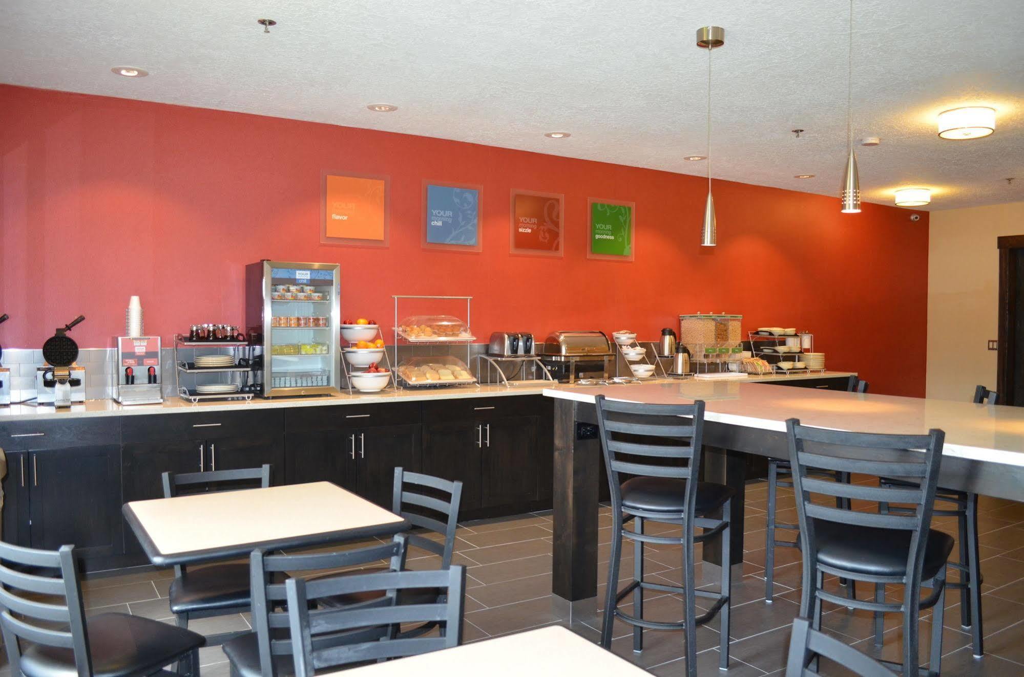 Comfort Suites Near Vancouver Mall Esterno foto